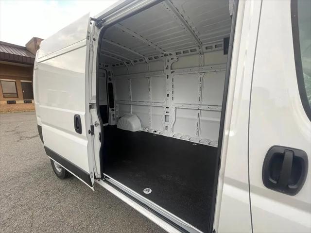 2026 Ram ProMaster 2500 Cargo Van Tradesman High Roof 159 WB w/Pass Seat
