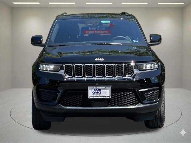 2026 Jeep Grand Cherokee Altitude 4x4