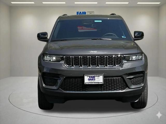 2026 Jeep Grand Cherokee Altitude 4x4