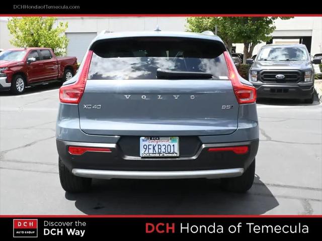 2023 Volvo XC40 B5 Plus Bright Theme