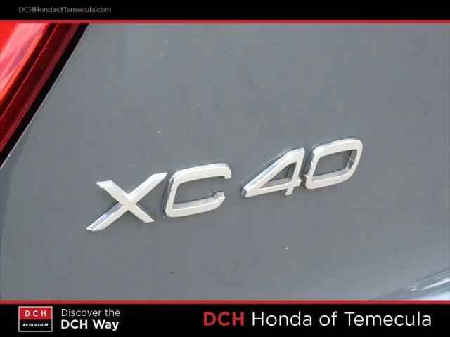 2023 Volvo XC40 B5 Plus Bright Theme