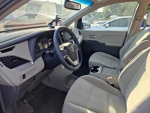2016 Toyota Sienna LE 7 Passenger