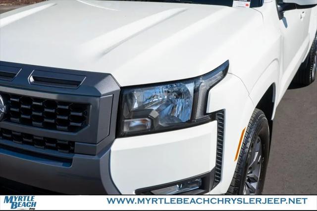 2025 Nissan Frontier Crew Cab SV 4x2