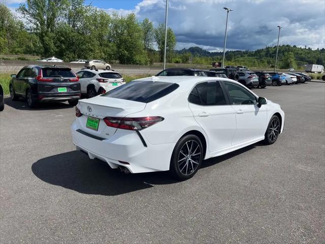 2024 Toyota Camry SE