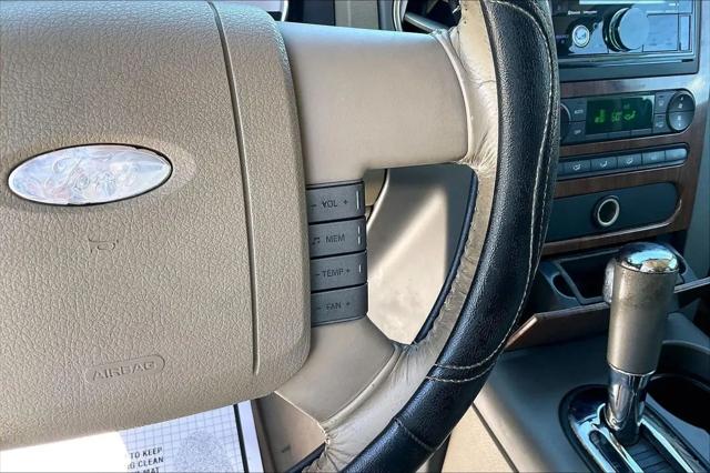 2004 Ford F-150 LARIAT
