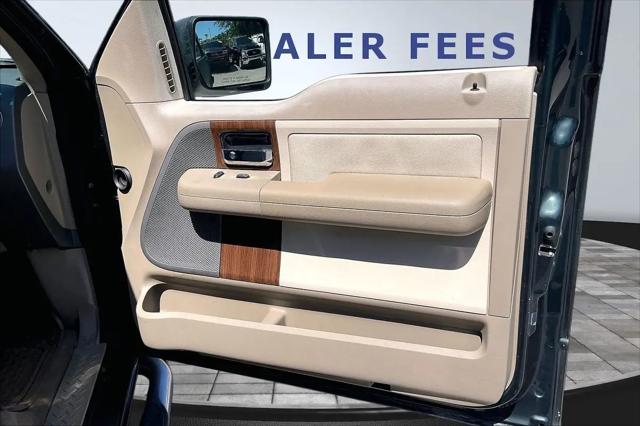 2004 Ford F-150 LARIAT