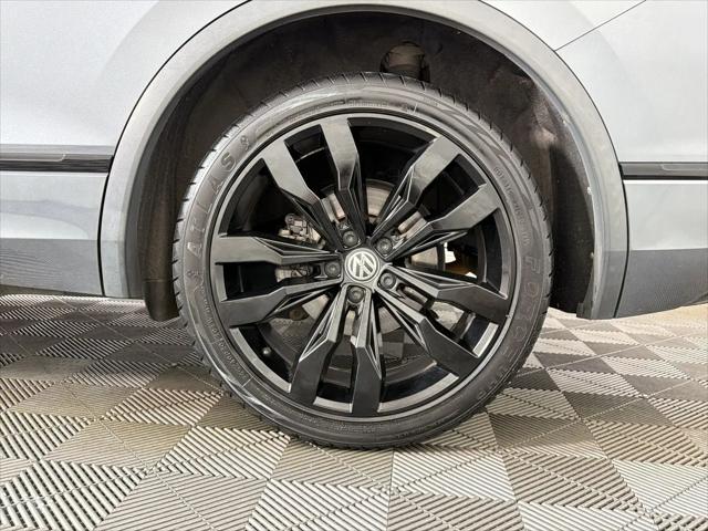 2021 Volkswagen Tiguan 2.0T SE R-Line Black