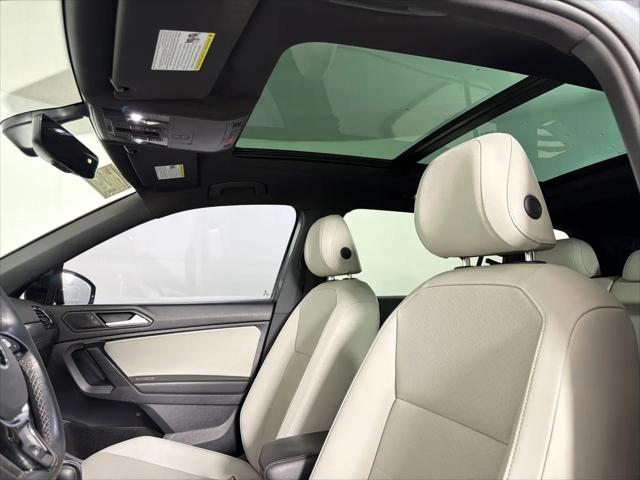 2021 Volkswagen Tiguan 2.0T SE R-Line Black