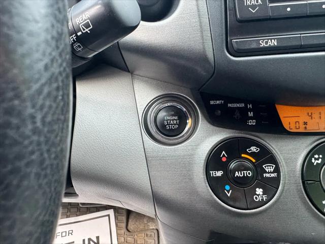 2012 Toyota RAV4 Limited V6