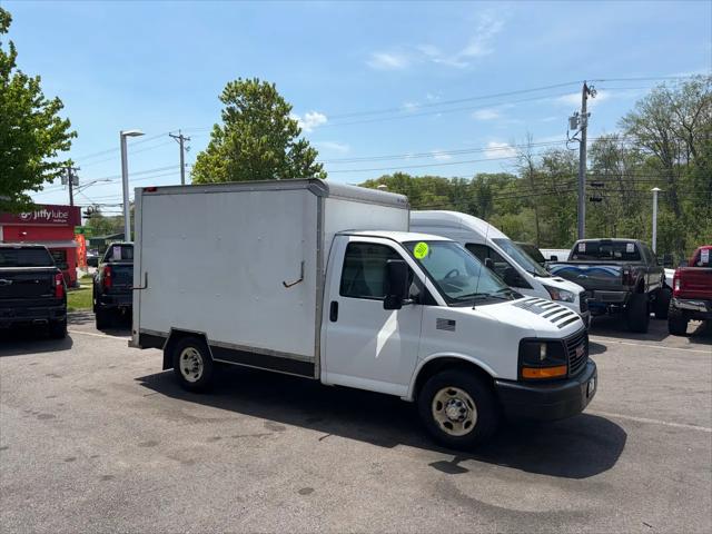2011 GMC Savana Cutaway Work Van