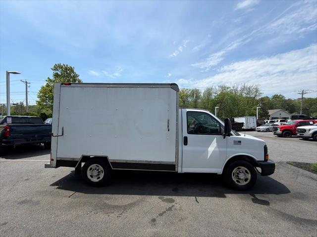 2011 GMC Savana Cutaway Work Van