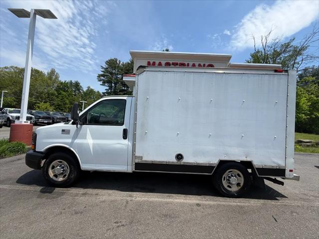 2011 GMC Savana Cutaway Work Van