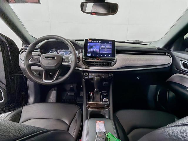 2024 Jeep Compass Latitude Lux FWD