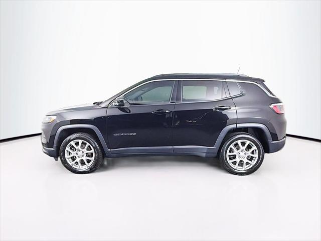 2024 Jeep Compass Latitude Lux FWD