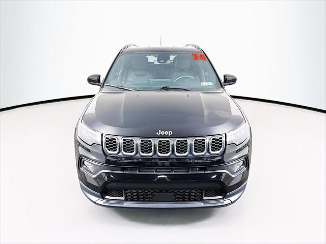 2024 Jeep Compass Latitude Lux FWD