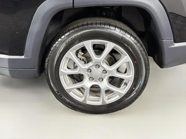 2024 Jeep Compass Latitude Lux FWD