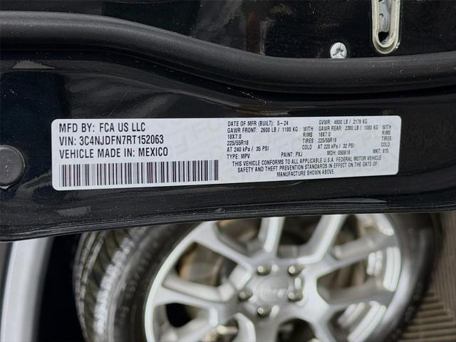 2024 Jeep Compass Latitude Lux FWD