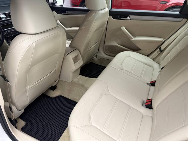 2015 Volkswagen Passat 1.8T Wolfsburg Edition