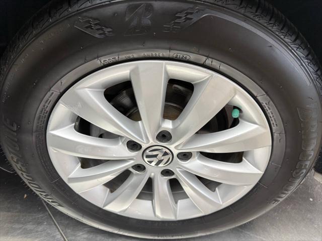 2015 Volkswagen Passat 1.8T Wolfsburg Edition