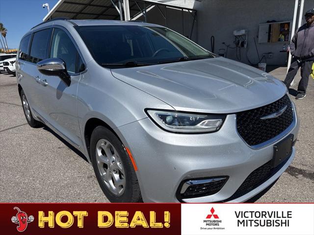 2023 Chrysler Pacifica Limited for sale in Victorville, CA