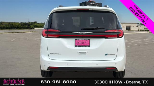 2025 Chrysler Pacifica Hybrid Pinnacle