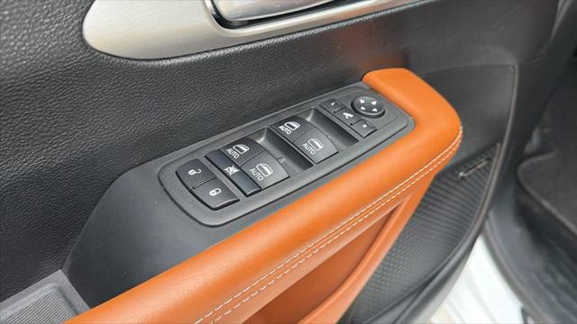 2025 Chrysler Pacifica Hybrid Pinnacle