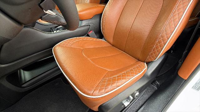 2025 Chrysler Pacifica Hybrid Pinnacle