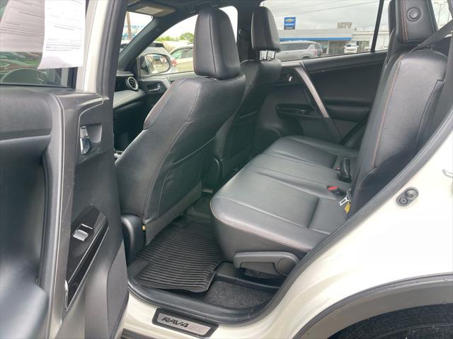 2018 Toyota RAV4 SE