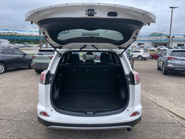 2018 Toyota RAV4 SE