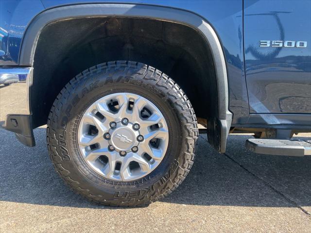 2020 Chevrolet Silverado 3500HD 4WD Crew Cab Standard Bed LT