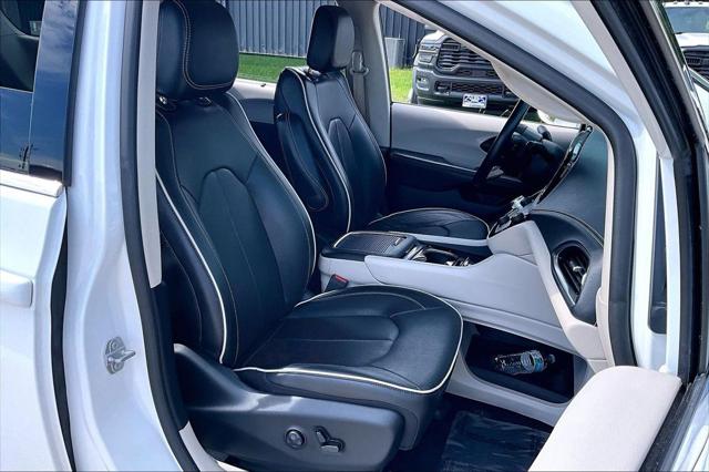 2021 Chrysler Pacifica Limited AWD