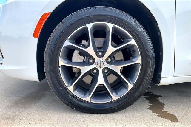 2021 Chrysler Pacifica Limited AWD