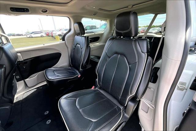 2021 Chrysler Pacifica Limited AWD