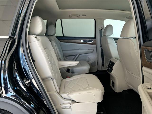 2026 Volkswagen Atlas SE with Technology