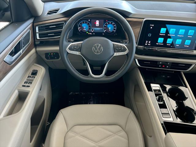 2026 Volkswagen Atlas SE with Technology
