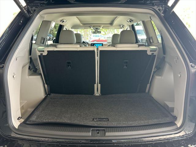 2026 Volkswagen Atlas SE with Technology
