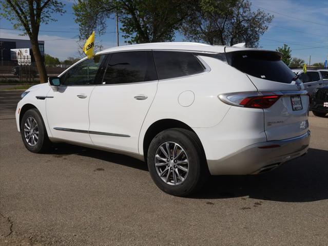 2022 Buick Enclave AWD Essence