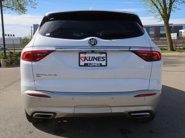 2022 Buick Enclave AWD Essence