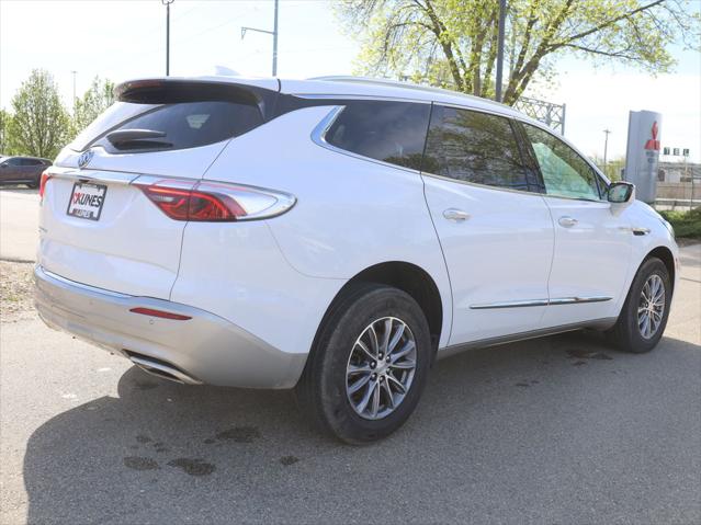 2022 Buick Enclave AWD Essence