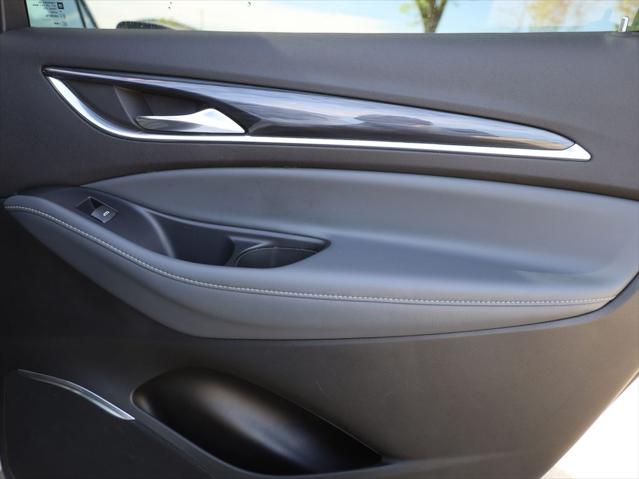 2022 Buick Enclave AWD Essence