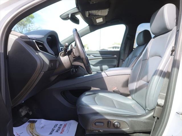 2022 Buick Enclave AWD Essence