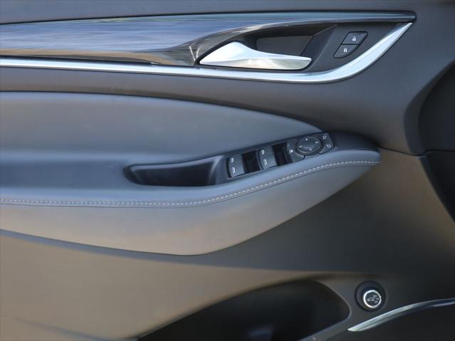2022 Buick Enclave AWD Essence