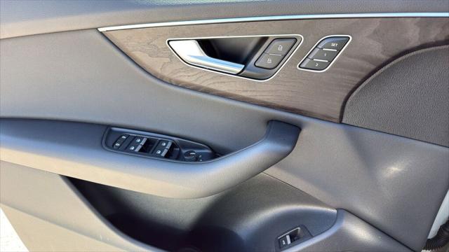 2023 Audi Q8 Premium 55 TFSI quattro Tiptronic