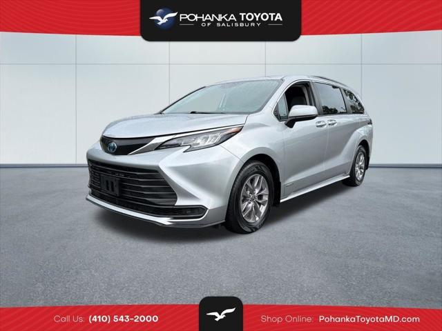 2021 Toyota Sienna LE 2021 Toyota Sienna LE