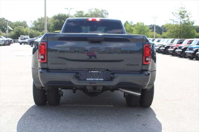 2026 RAM 3500 RAM 3500 BIG HORN CREW CAB 4X4 8 BOX