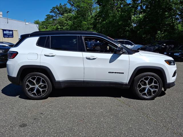 2024 Jeep Compass Limited 4x4 2024 Jeep Compass Limited 4x4