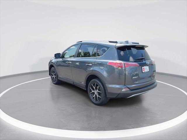 2017 Toyota RAV4 Hybrid SE