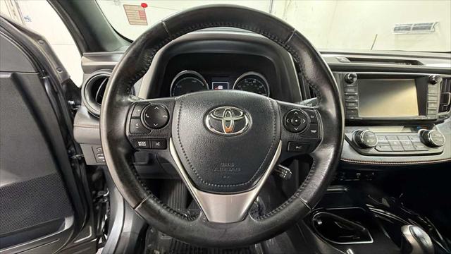 2017 Toyota RAV4 Hybrid SE