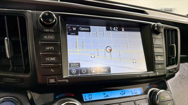 2017 Toyota RAV4 Hybrid SE