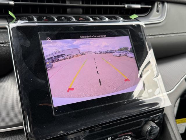 2026 Jeep Grand Cherokee Laredo 4x2